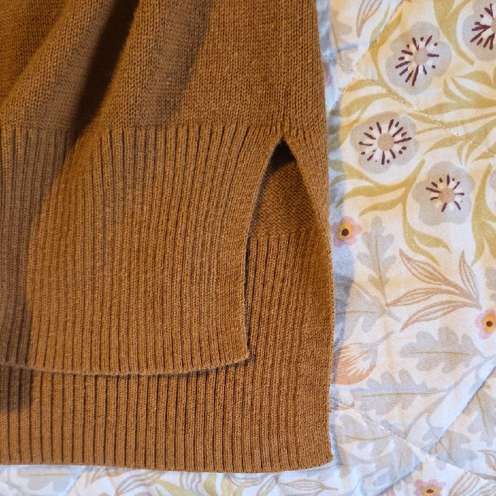 Old Navy Tan Knit Sweater- XXL - Picture 3 of 5